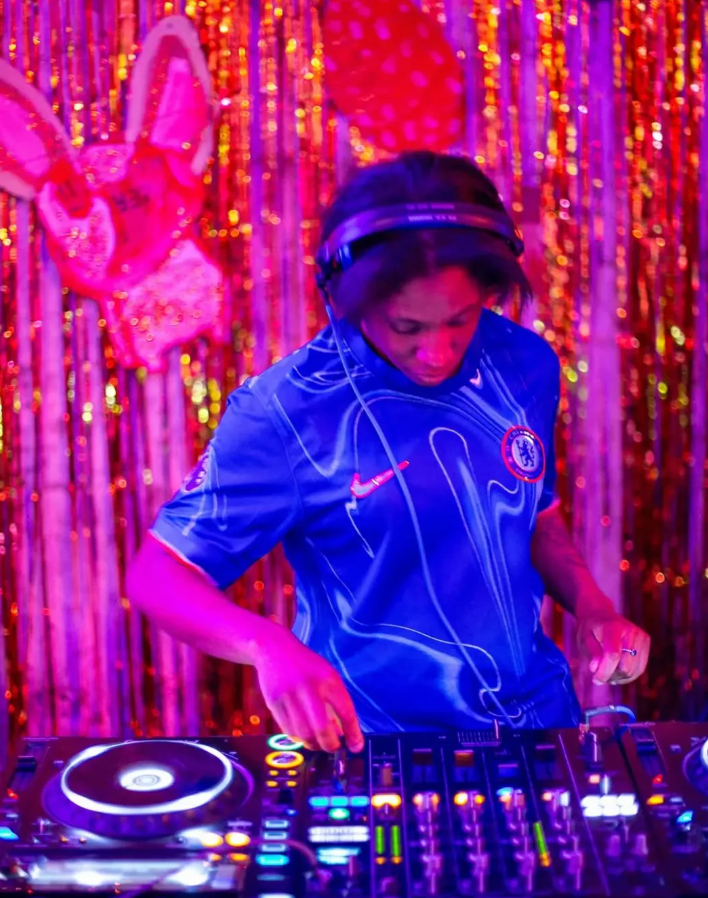 DJ4Blue