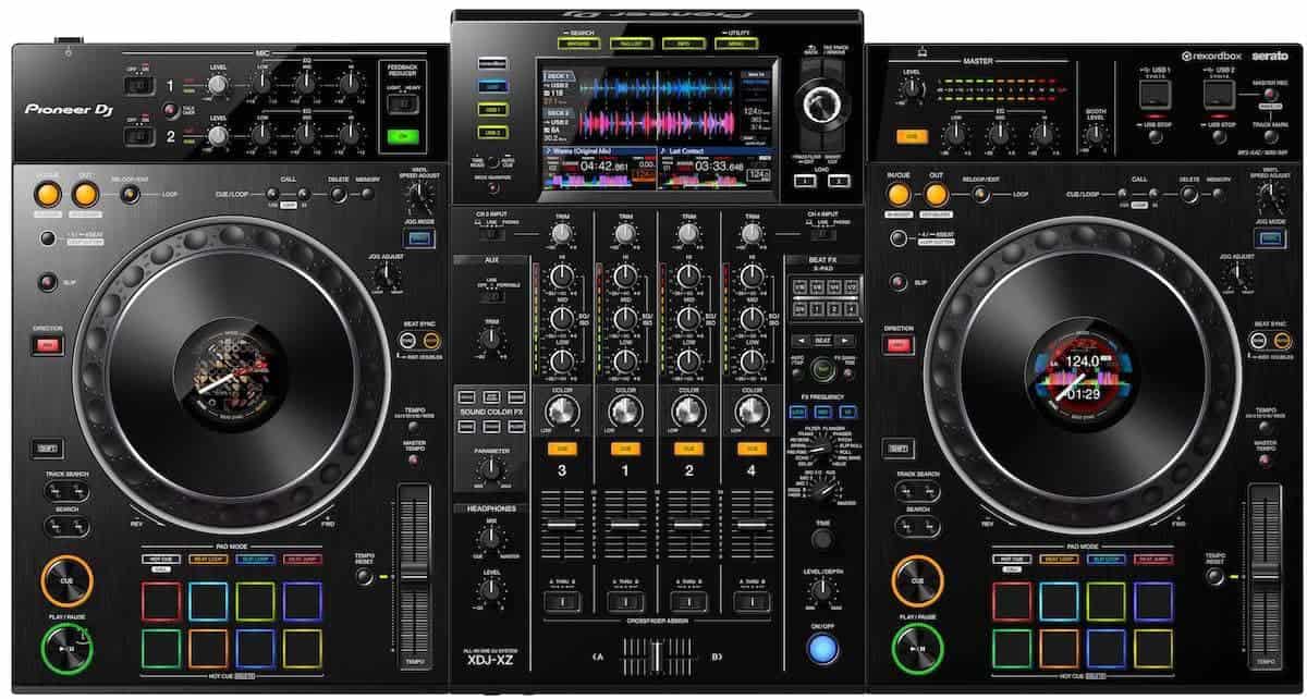 Pioneer XDJ-XZ Storm DJs
